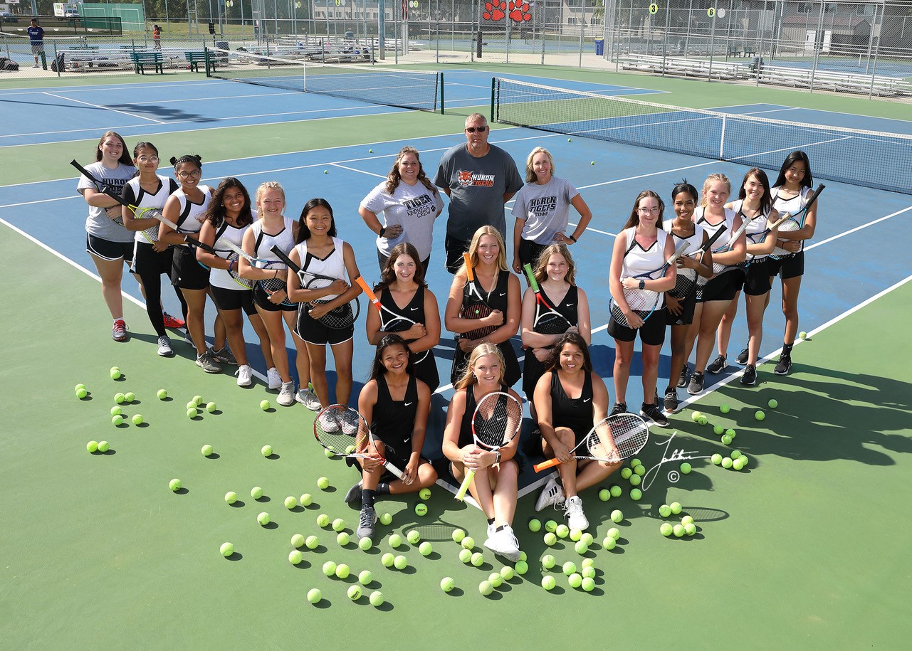 2022 Girls Tennis.jpg